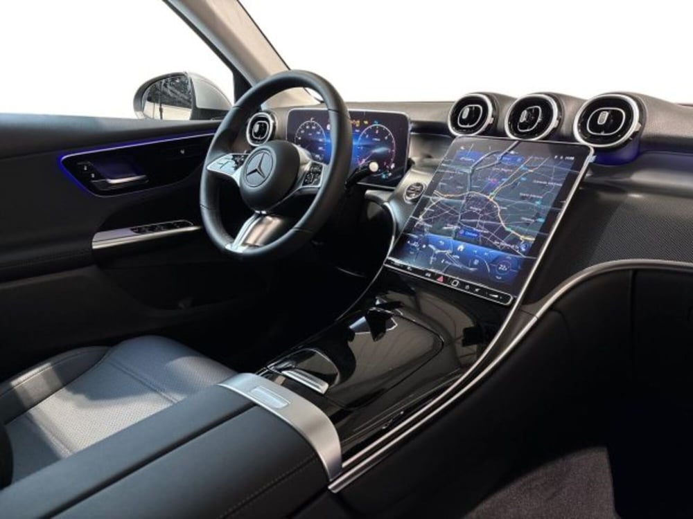Mercedes-Benz GLC nuova a Bologna (15)