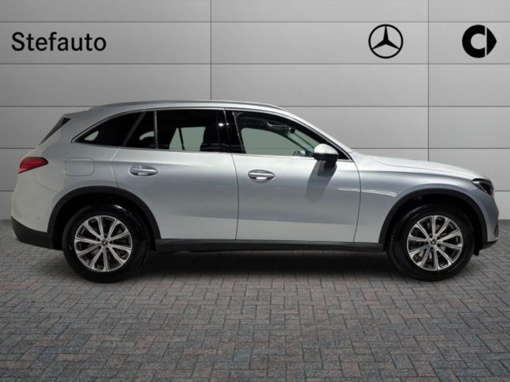 Mercedes-Benz GLC nuova a Bologna (2)