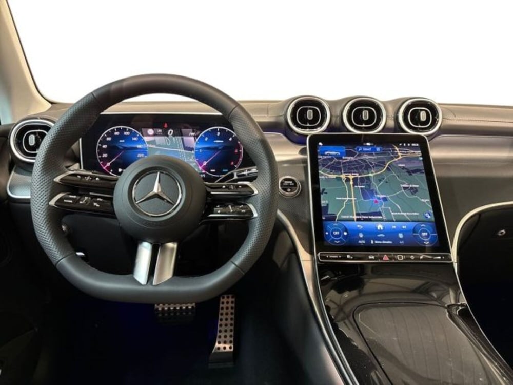 Mercedes-Benz GLC nuova a Bologna (14)