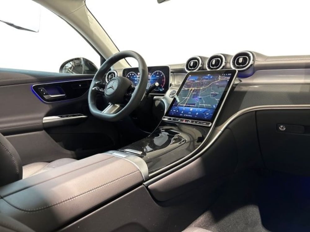 Mercedes-Benz GLC nuova a Bologna (15)