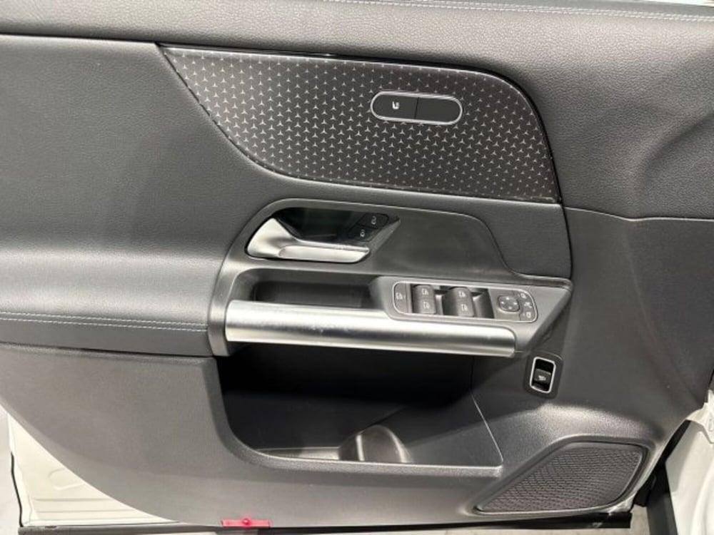 Mercedes-Benz GLA SUV nuova a Bologna (10)