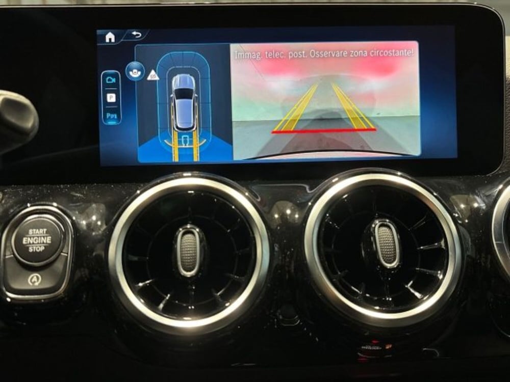 Mercedes-Benz GLA SUV nuova a Bologna (12)