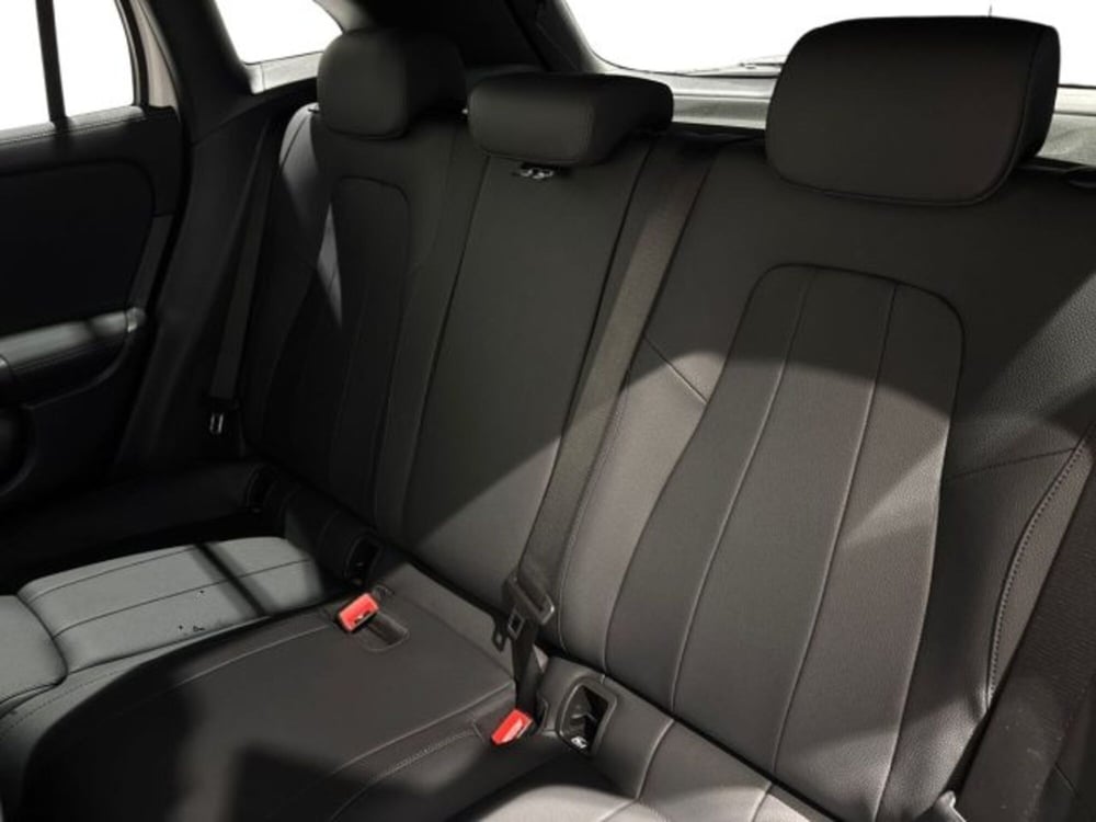 Mercedes-Benz GLA SUV nuova a Bologna (9)
