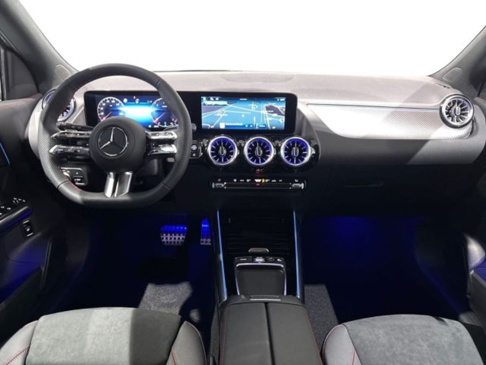 Mercedes-Benz GLA SUV nuova a Bologna (13)