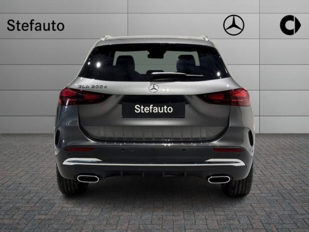 Mercedes-Benz GLA SUV nuova a Bologna (6)
