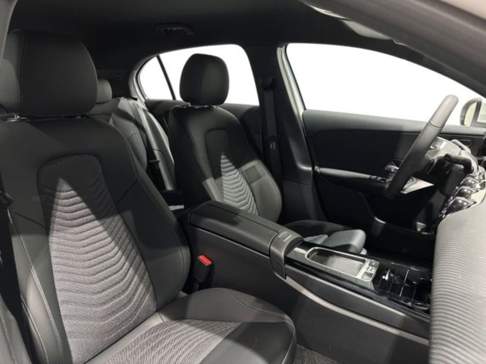 Mercedes-Benz Classe A nuova a Bologna (16)