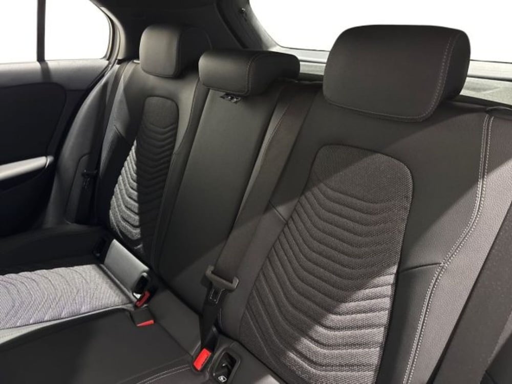 Mercedes-Benz Classe A nuova a Bologna (9)