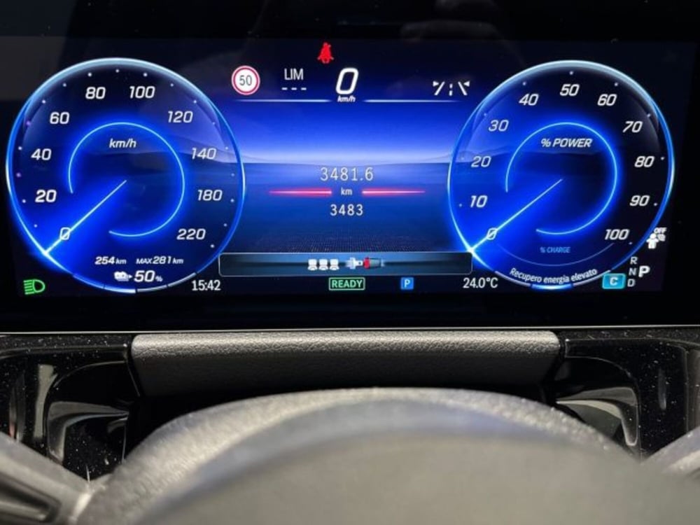 Mercedes-Benz EQA usata a Bologna (13)