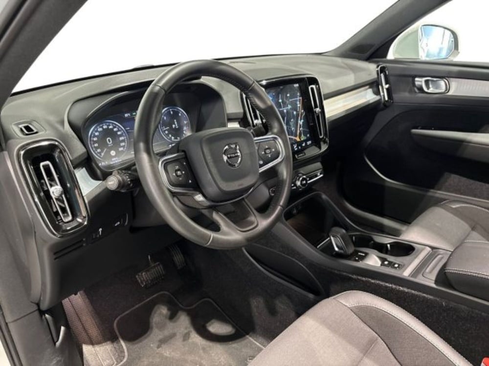 Volvo XC40 usata a Bologna (11)