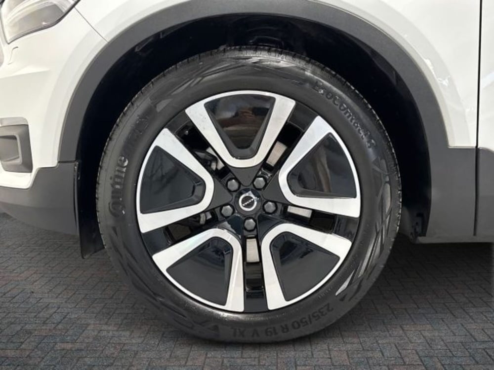 Volvo XC40 usata a Bologna (8)