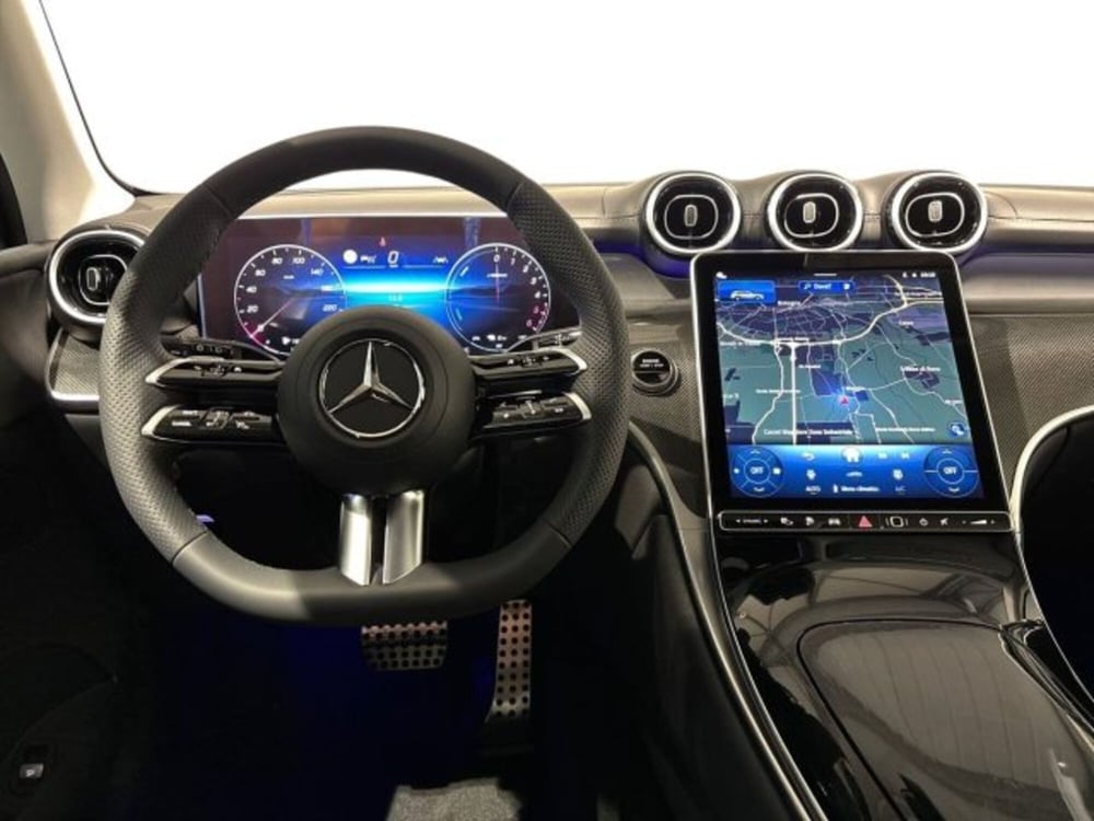 Mercedes-Benz GLC nuova a Bologna (14)