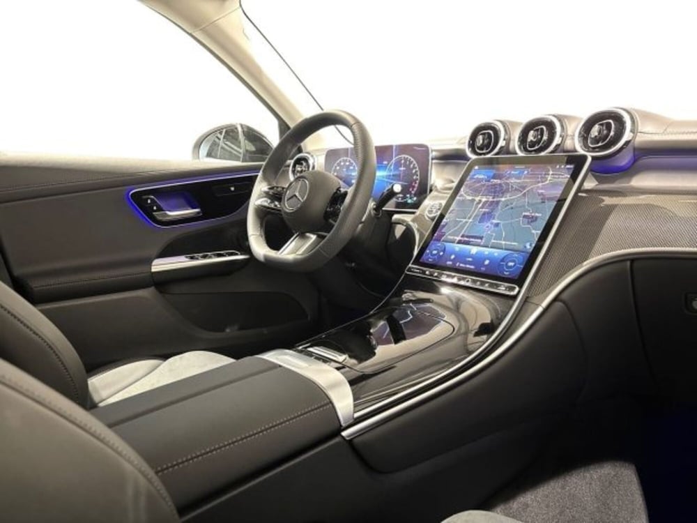 Mercedes-Benz GLC nuova a Bologna (15)