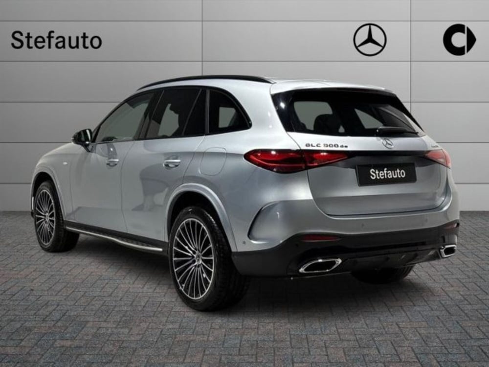 Mercedes-Benz GLC nuova a Bologna (5)