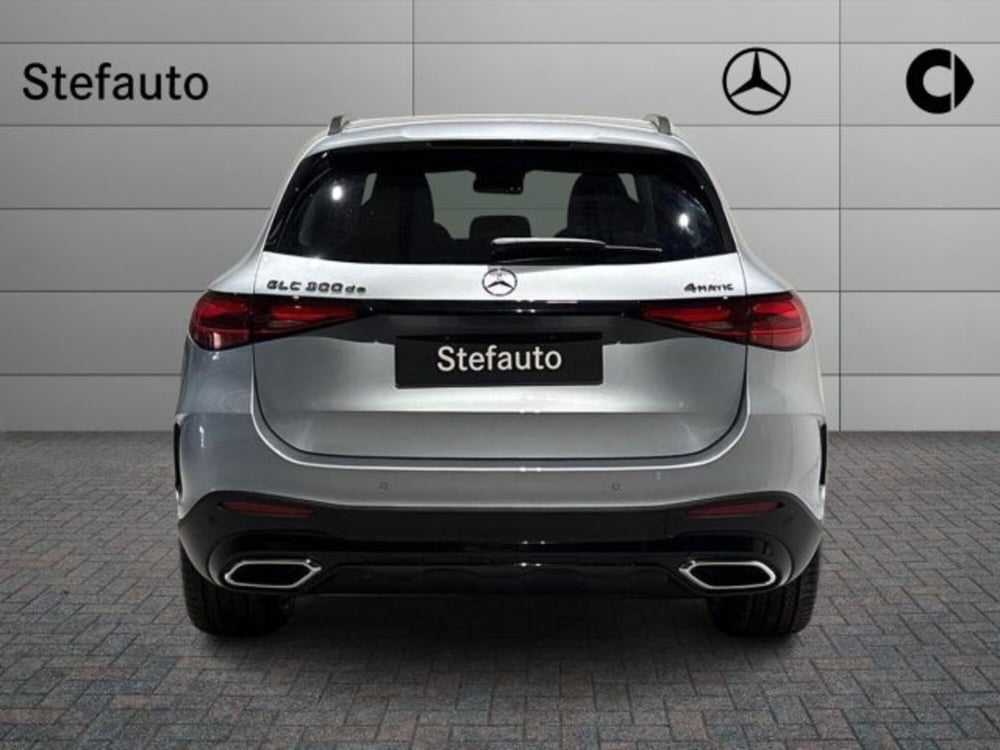 Mercedes-Benz GLC nuova a Bologna (6)