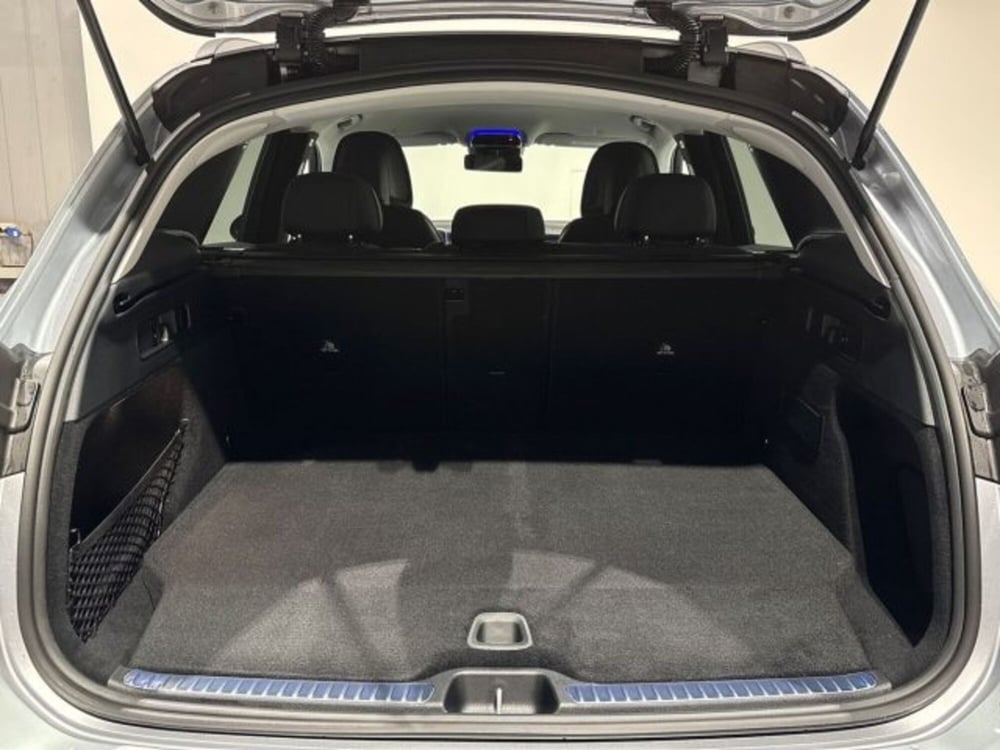 Mercedes-Benz GLC nuova a Bologna (7)