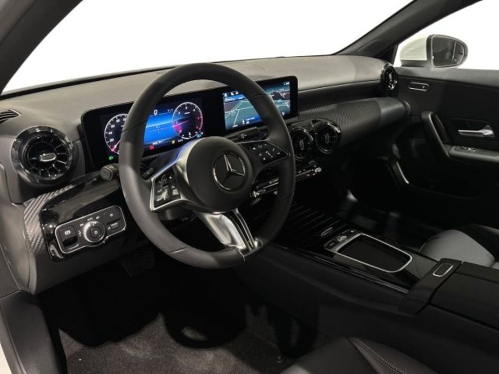 Mercedes-Benz Classe A Sedan nuova a Bologna (11)