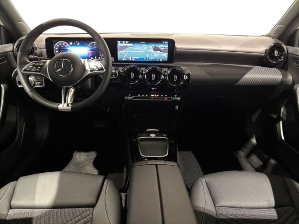 Mercedes-Benz Classe A Sedan nuova a Bologna (13)