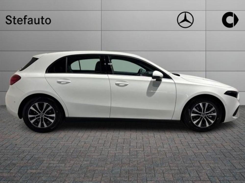 Mercedes-Benz Classe A Sedan nuova a Bologna (2)