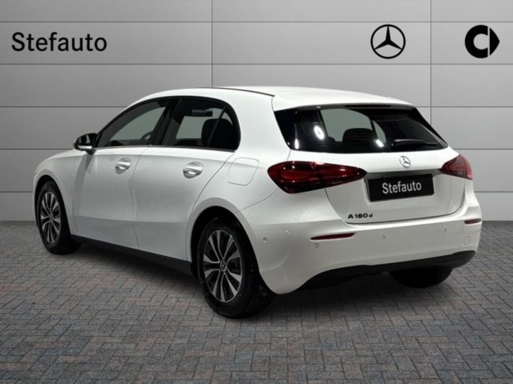 Mercedes-Benz Classe A Sedan nuova a Bologna (5)
