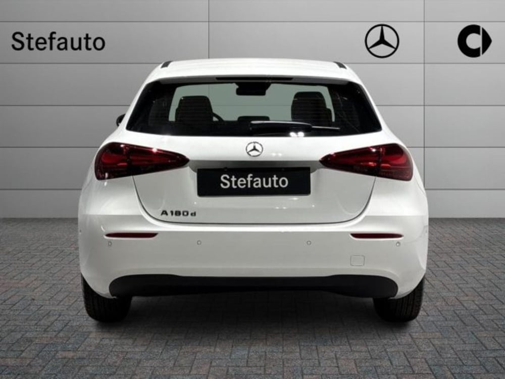 Mercedes-Benz Classe A Sedan nuova a Bologna (6)