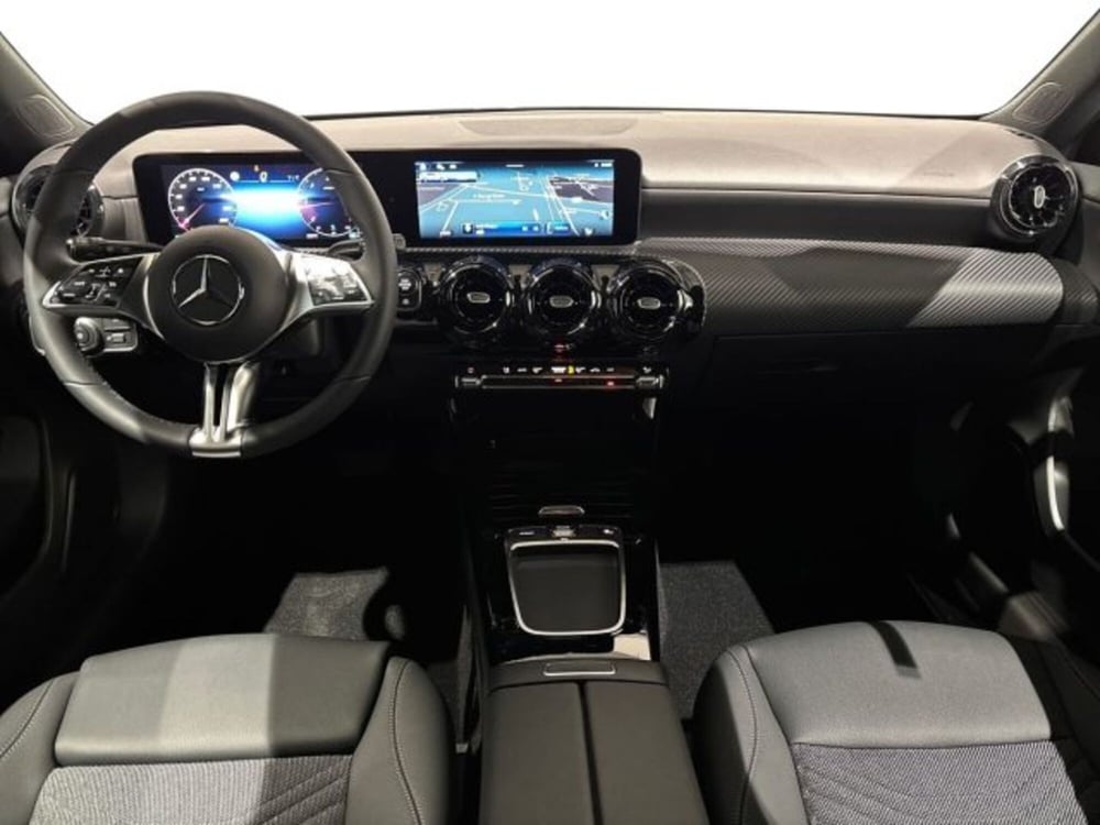 Mercedes-Benz Classe A Sedan nuova a Bologna (13)