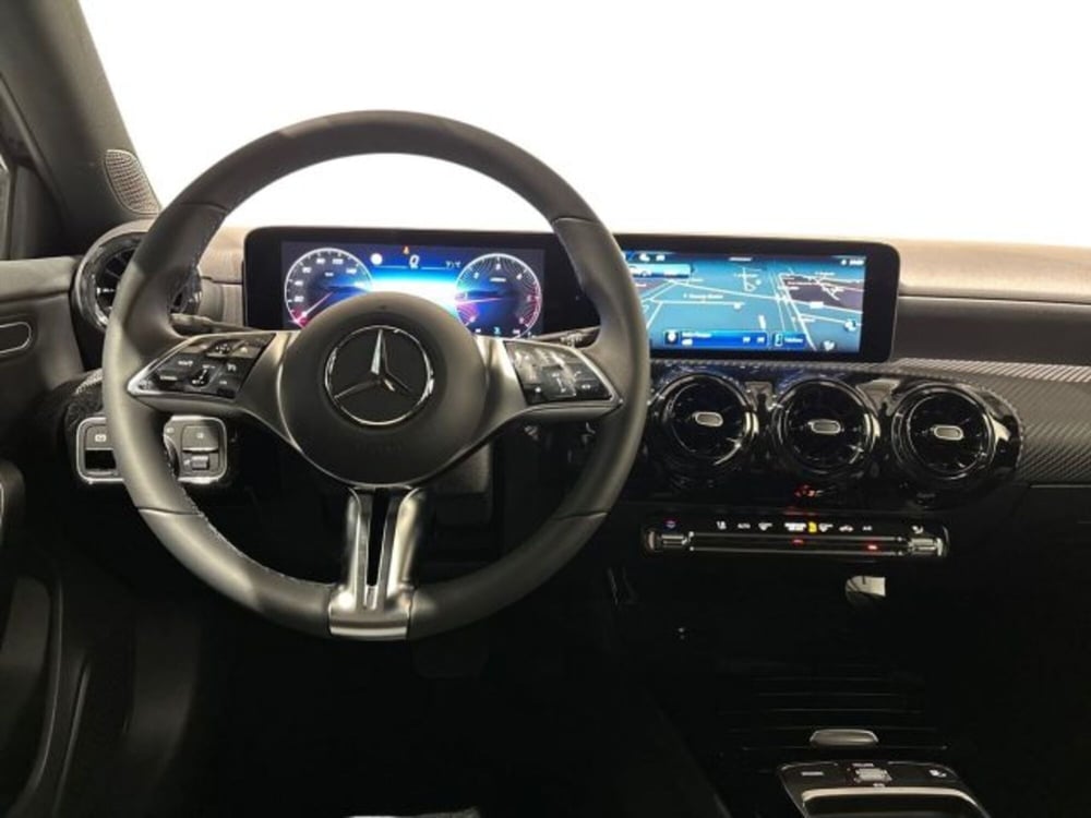 Mercedes-Benz Classe A Sedan nuova a Bologna (14)
