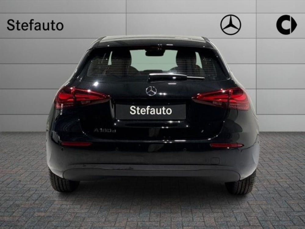 Mercedes-Benz Classe A Sedan nuova a Bologna (6)