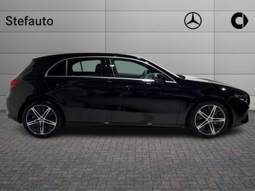 Mercedes-Benz Classe A Sedan nuova a Bologna (2)