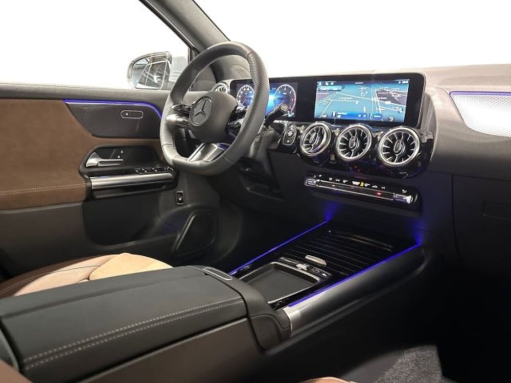 Mercedes-Benz GLA SUV nuova a Bologna (15)