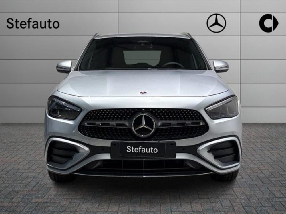 Mercedes-Benz GLA SUV nuova a Bologna (4)