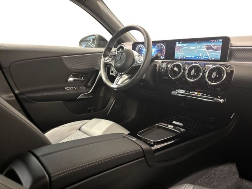 Mercedes-Benz Classe A Sedan nuova a Bologna (15)
