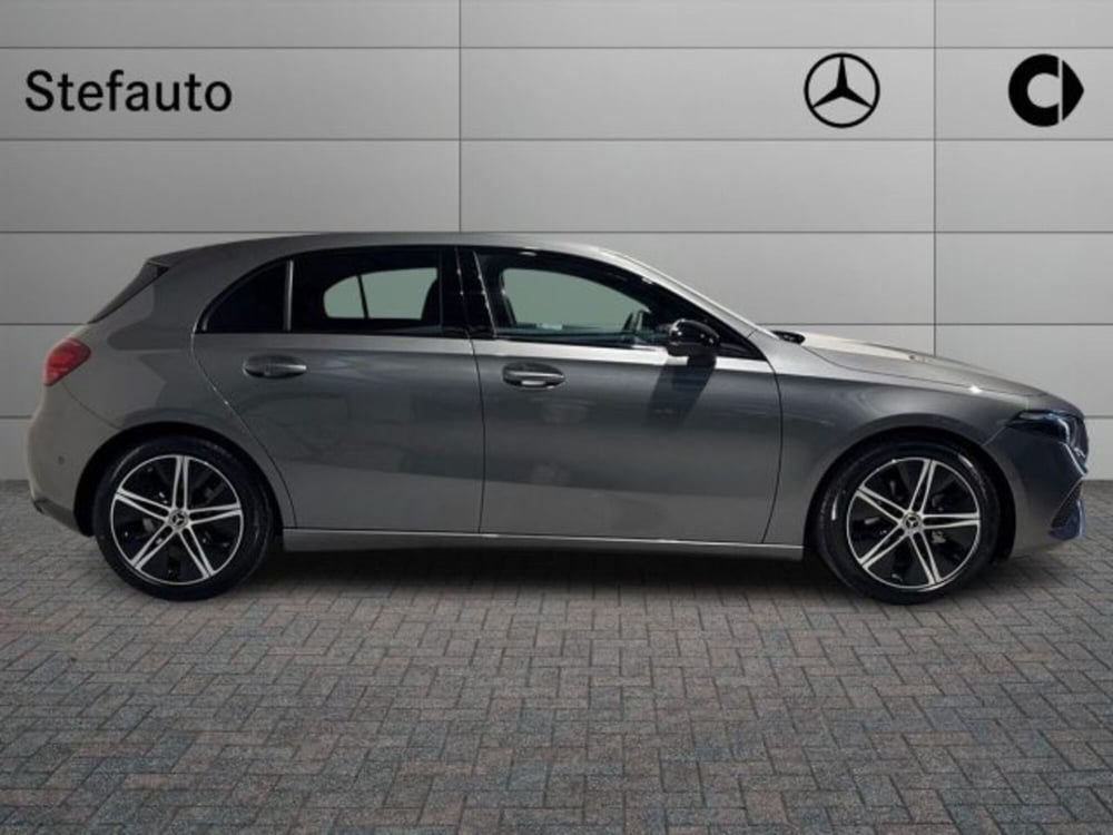 Mercedes-Benz Classe A Sedan nuova a Bologna (2)