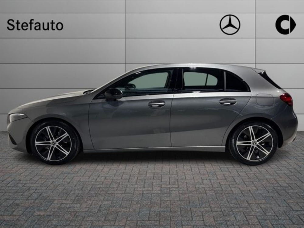Mercedes-Benz Classe A Sedan nuova a Bologna (3)