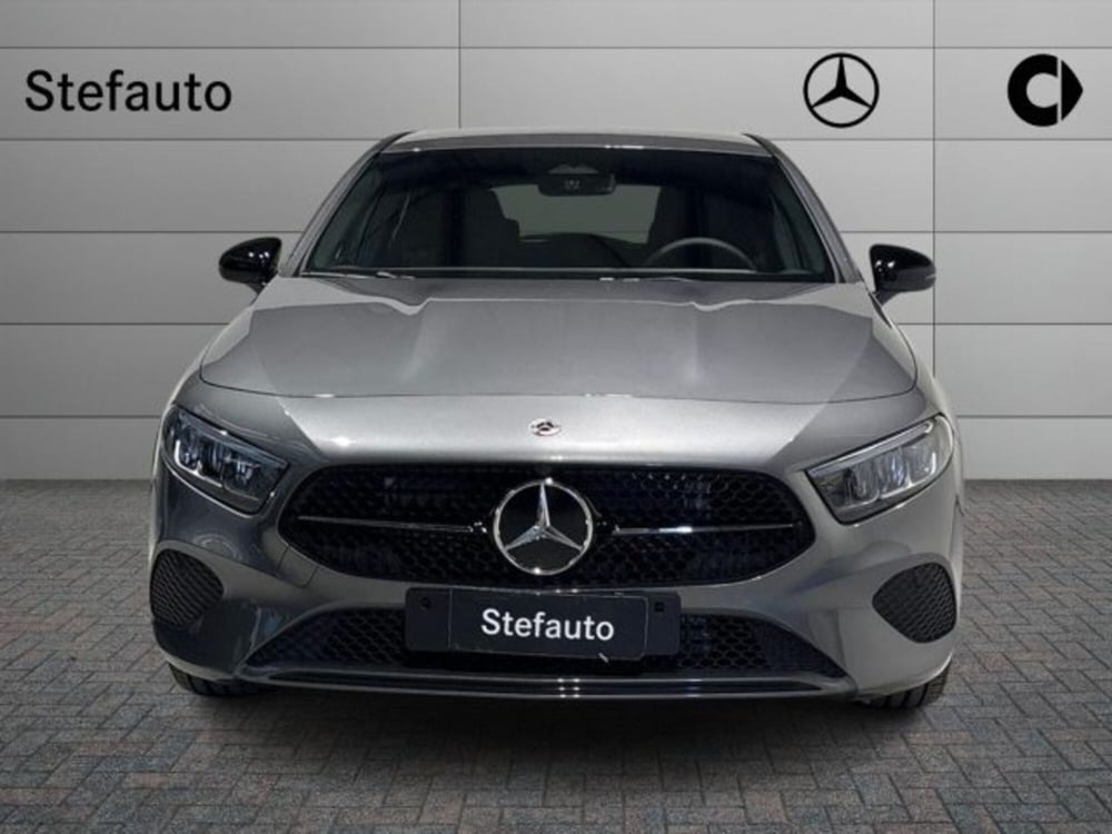 Mercedes-Benz Classe A Sedan nuova a Bologna (4)