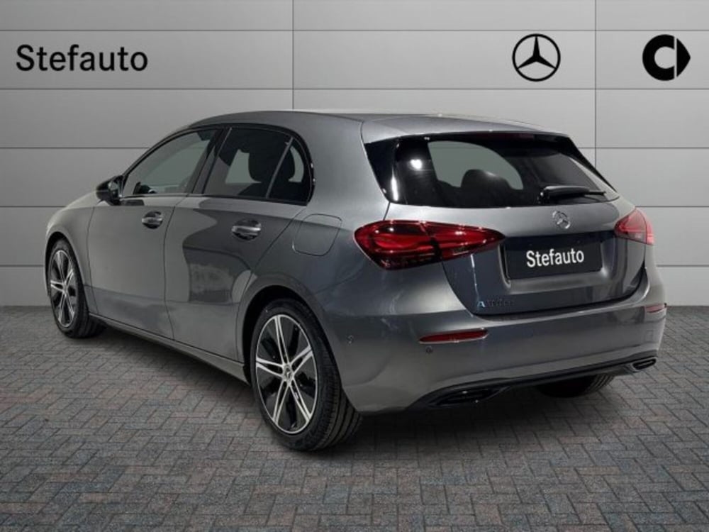 Mercedes-Benz Classe A Sedan nuova a Bologna (5)