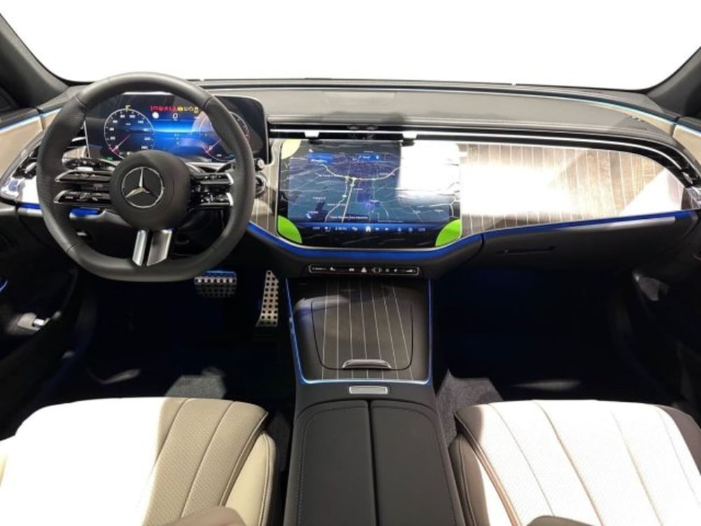 Mercedes-Benz Classe E Station Wagon nuova a Bologna (13)