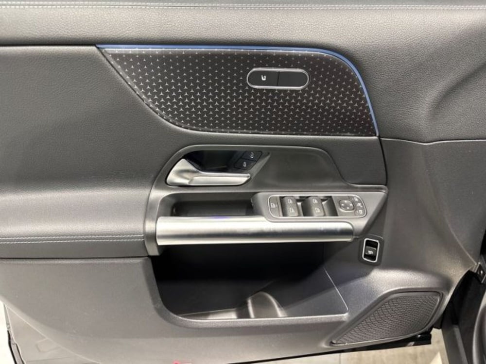 Mercedes-Benz GLA SUV nuova a Bologna (10)