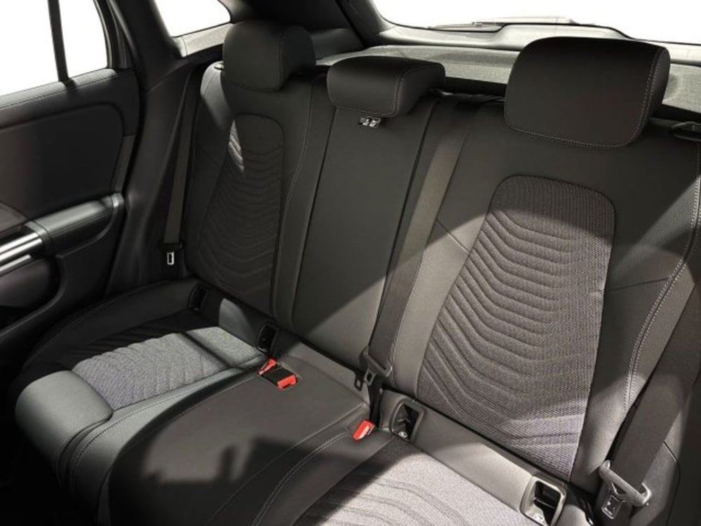 Mercedes-Benz GLA SUV nuova a Bologna (9)