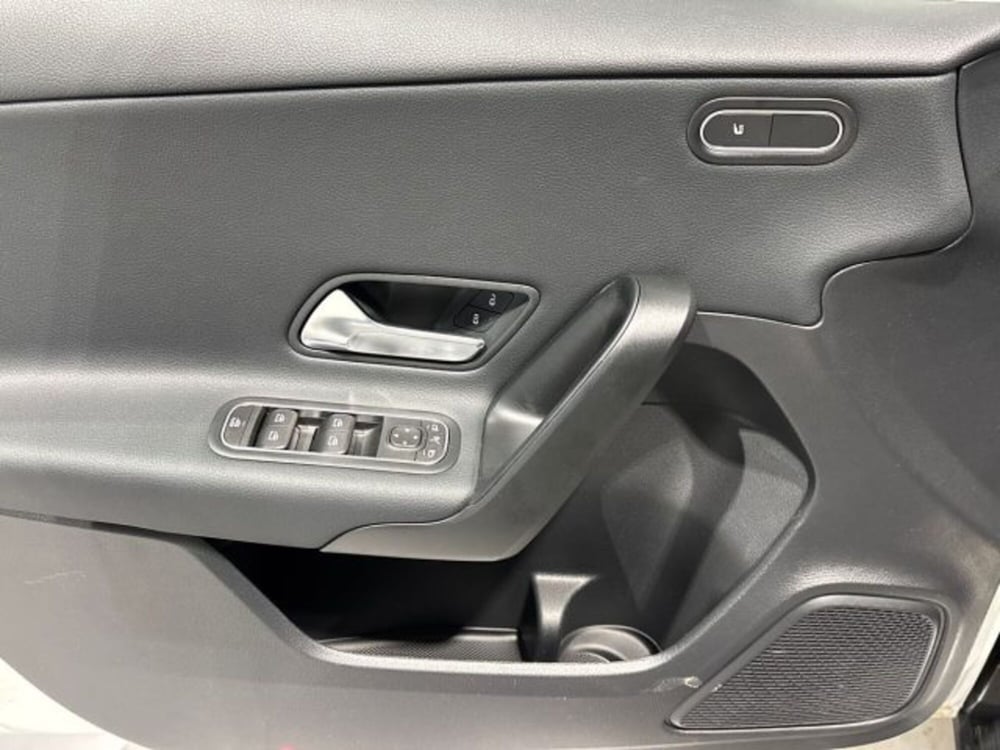 Mercedes-Benz Classe A Sedan nuova a Bologna (10)