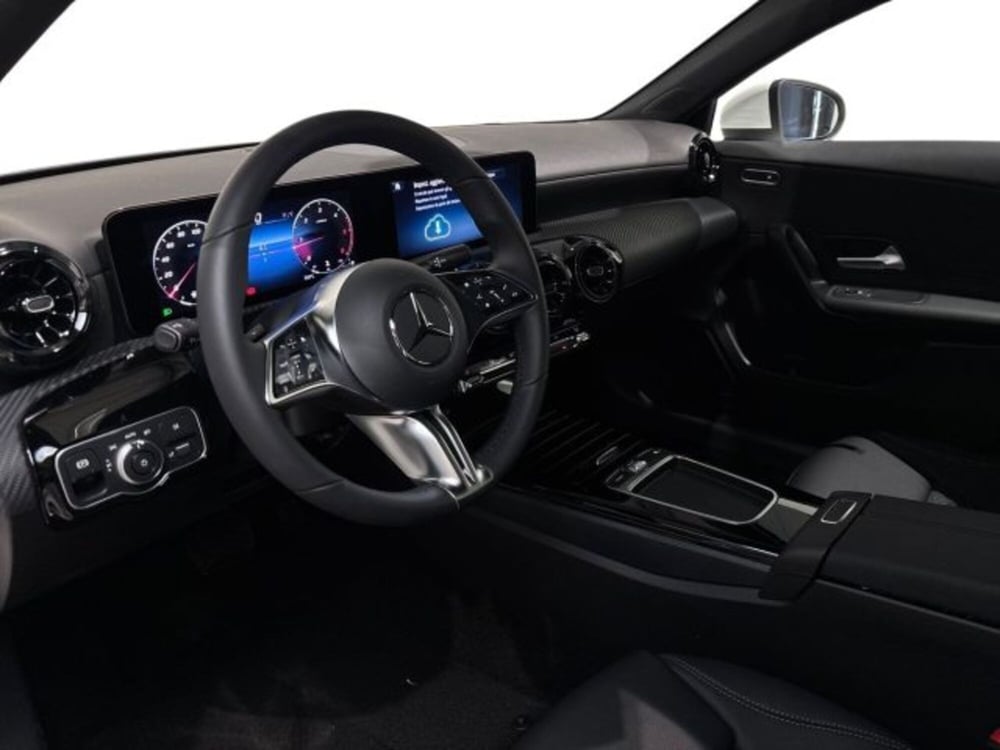 Mercedes-Benz Classe A Sedan nuova a Bologna (11)