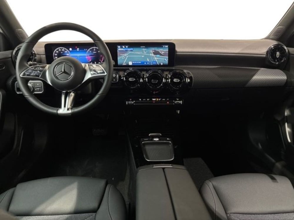 Mercedes-Benz Classe A Sedan nuova a Bologna (13)