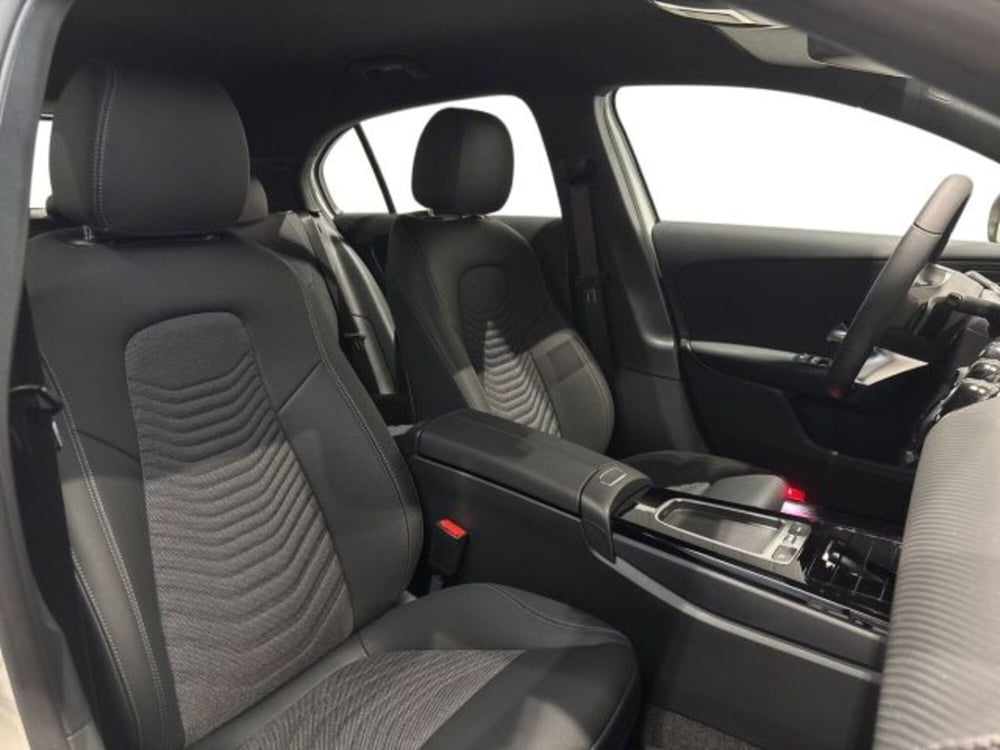 Mercedes-Benz Classe A Sedan nuova a Bologna (16)