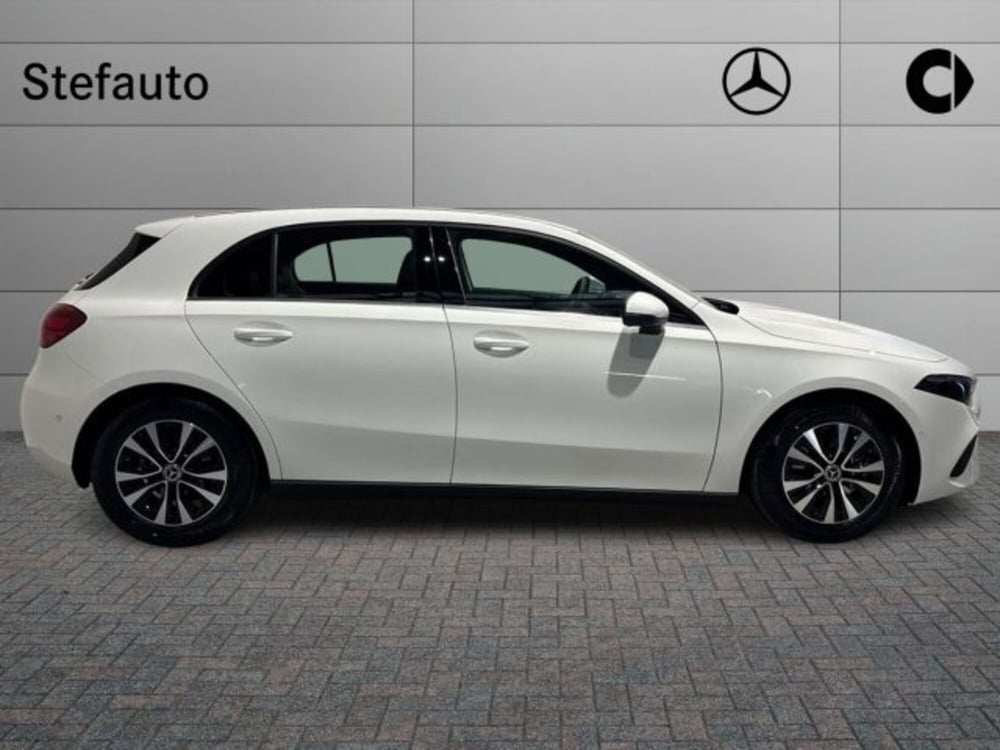 Mercedes-Benz Classe A Sedan nuova a Bologna (2)