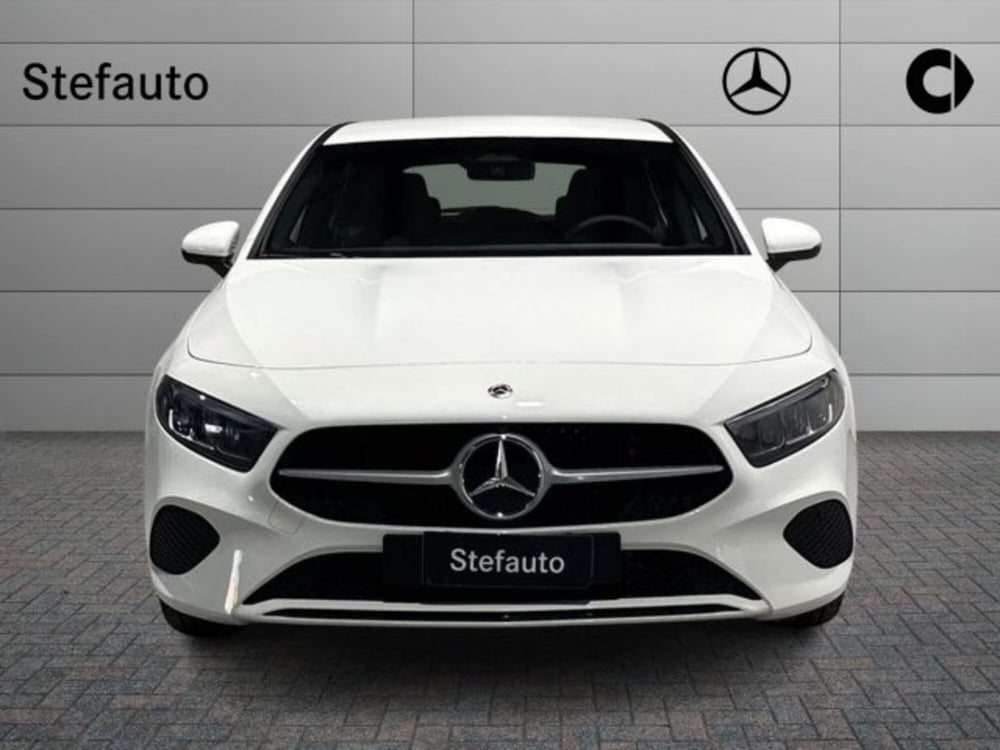 Mercedes-Benz Classe A Sedan nuova a Bologna (4)