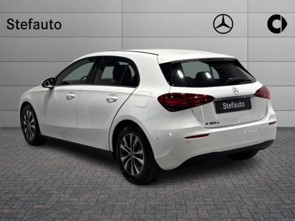 Mercedes-Benz Classe A Sedan nuova a Bologna (5)