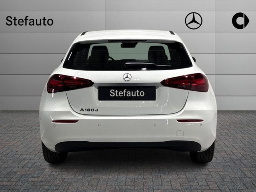 Mercedes-Benz Classe A Sedan nuova a Bologna (6)