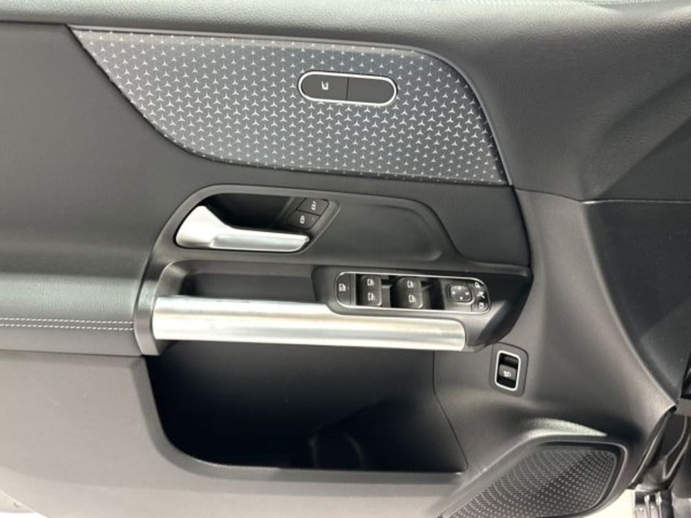 Mercedes-Benz Classe B nuova a Bologna (10)