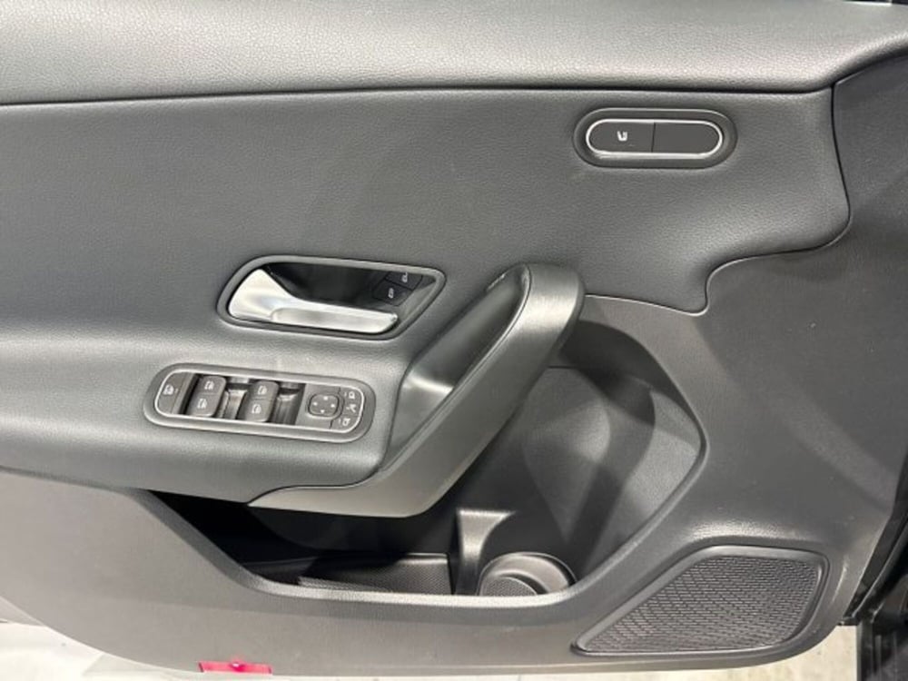 Mercedes-Benz Classe A Sedan nuova a Bologna (10)