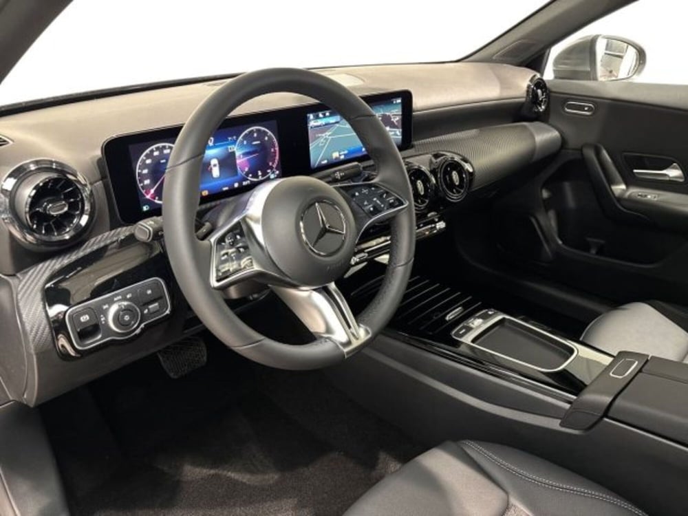 Mercedes-Benz Classe A Sedan nuova a Bologna (11)
