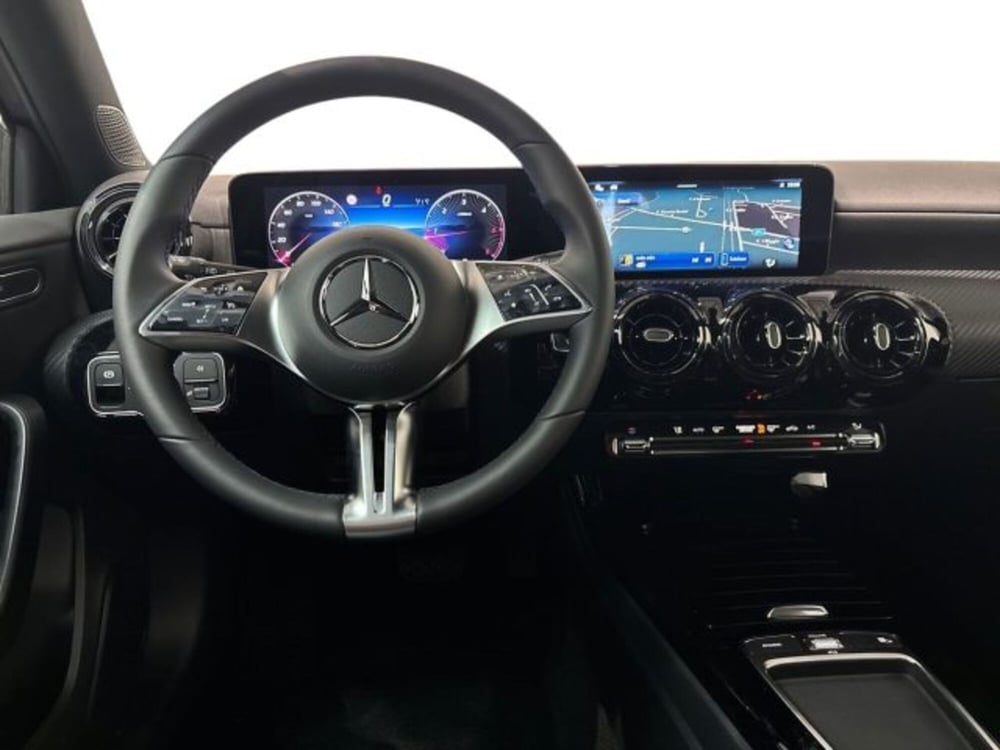 Mercedes-Benz Classe A Sedan nuova a Bologna (14)